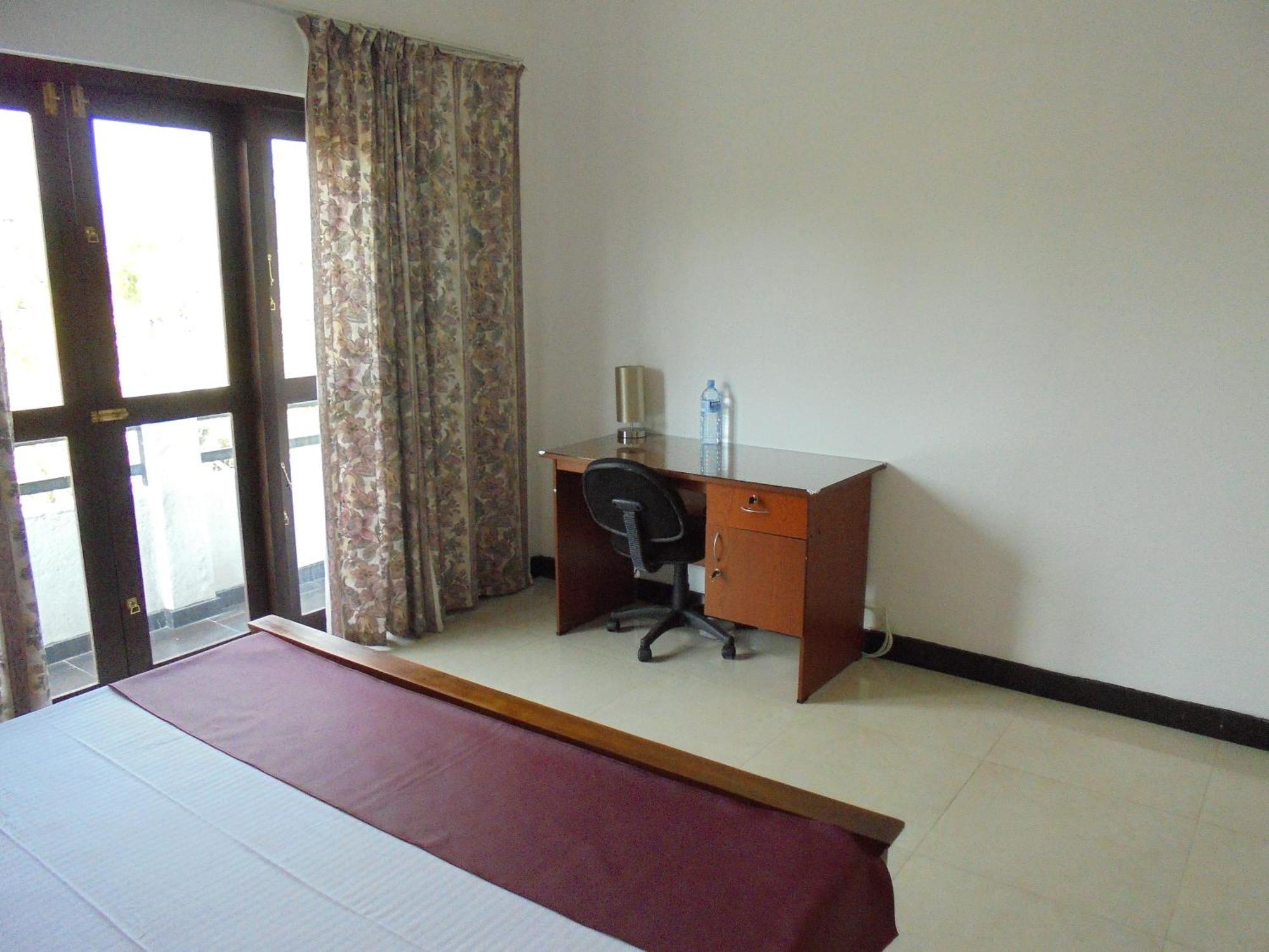 Jmf Hotel Negombo Kültér fotó