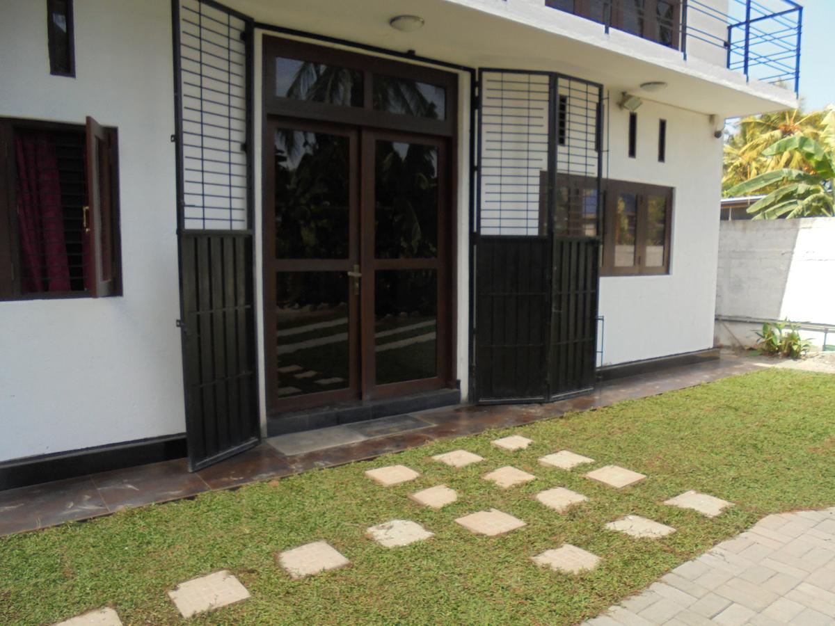 Jmf Hotel Negombo Kültér fotó