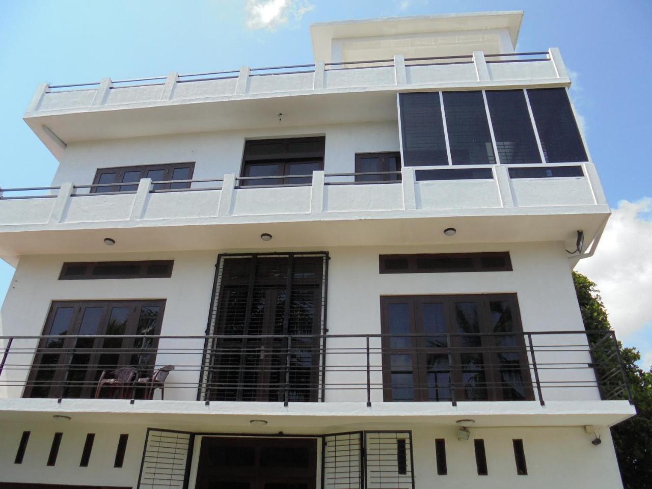 Jmf Hotel Negombo Kültér fotó