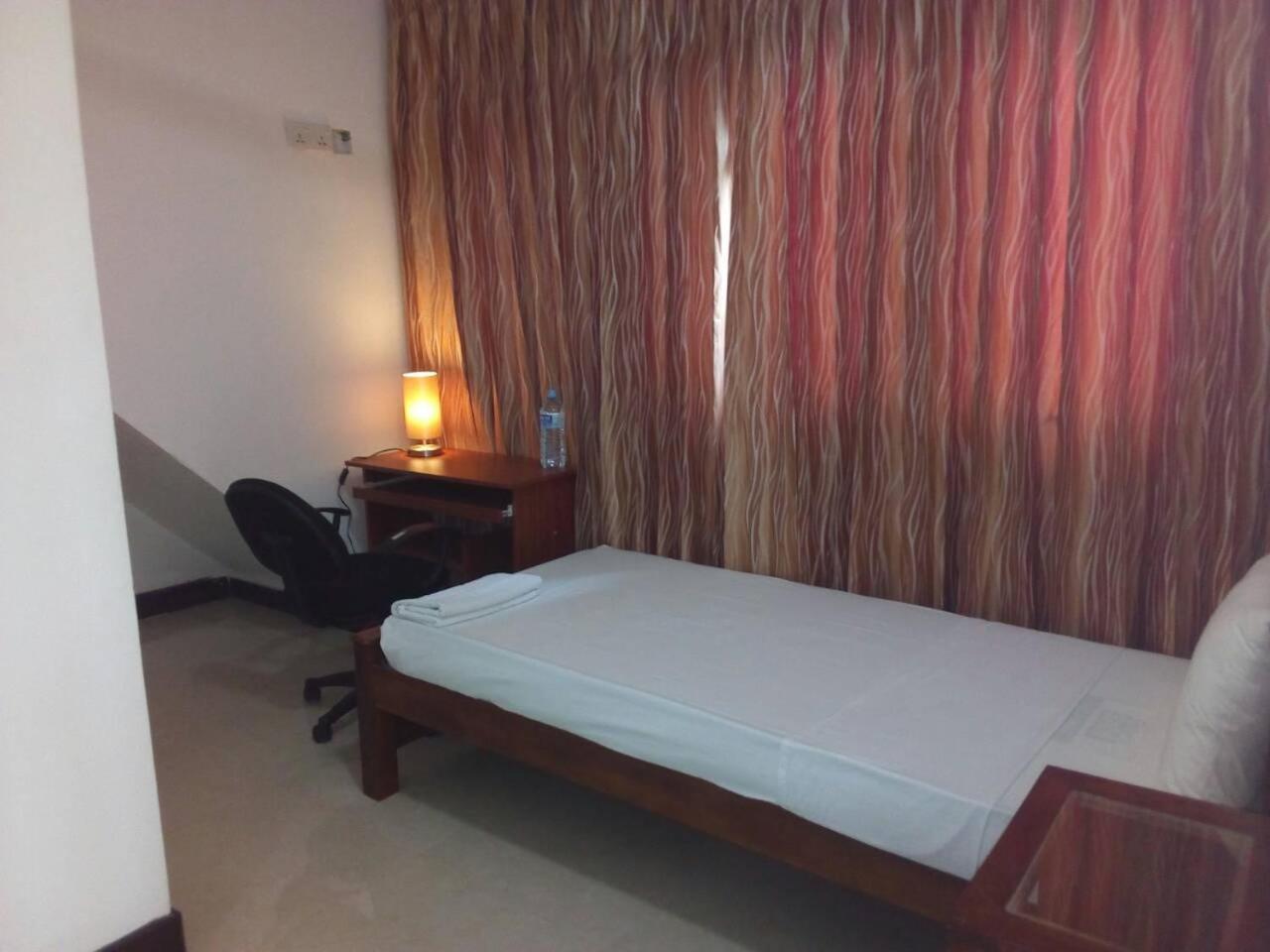 Jmf Hotel Negombo Kültér fotó