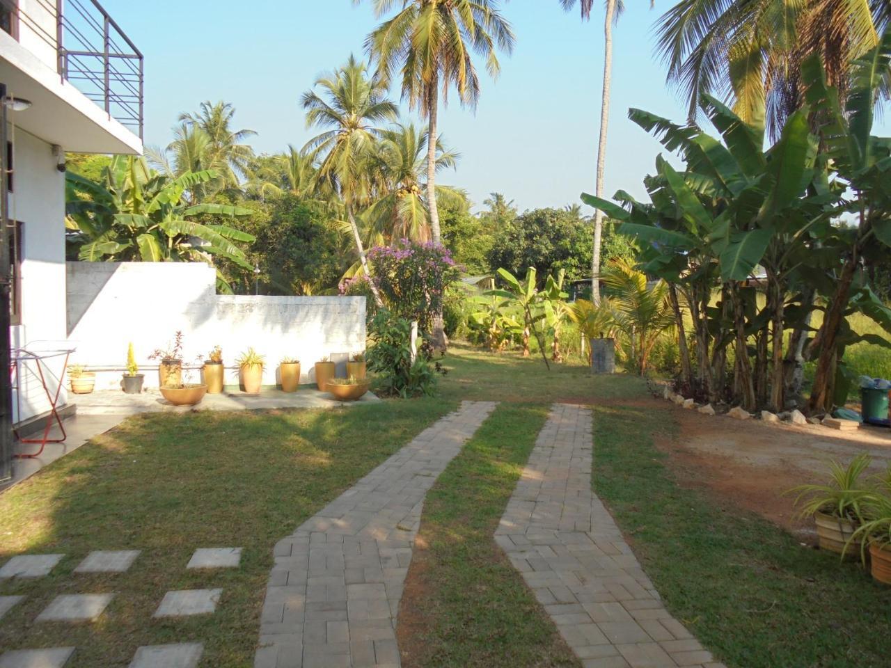 Jmf Hotel Negombo Kültér fotó